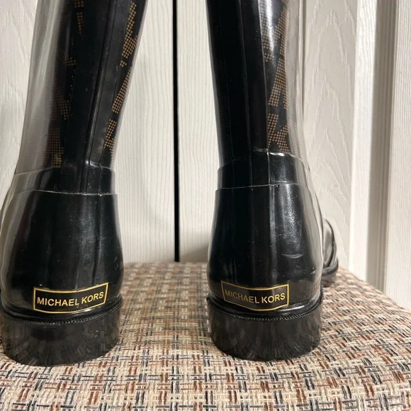 Michael Kors Black Patent Toe Brown MK Logo Ankle Boots - Picture 2 of 3